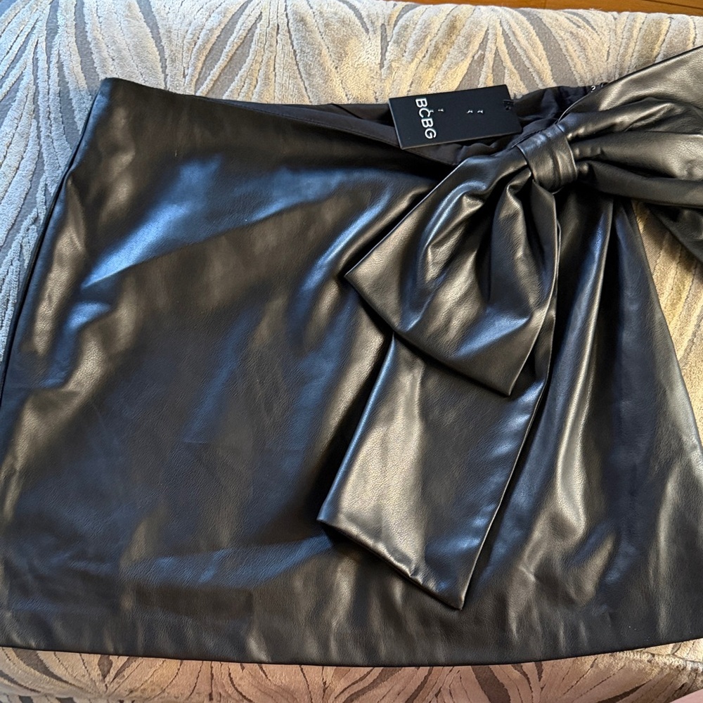BCBG Vegan Black Leather Mini Skirt with Bow Accent